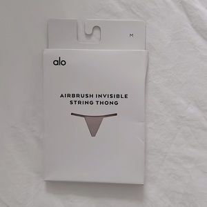 Alo Airbrush Invisible String Thong Dusty Pink